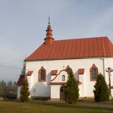 Image: Z boku Kościół pw. św. Walentego Krempachy