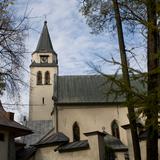 Image: Z boku Kościół pw. św. Bartłomieja Apostoła Niedzica